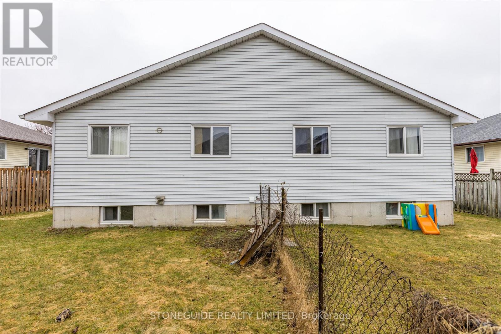 2180 Easthill Drive, Peterborough East, Ontario  K9L 1X3 - Photo 38 - X12082828