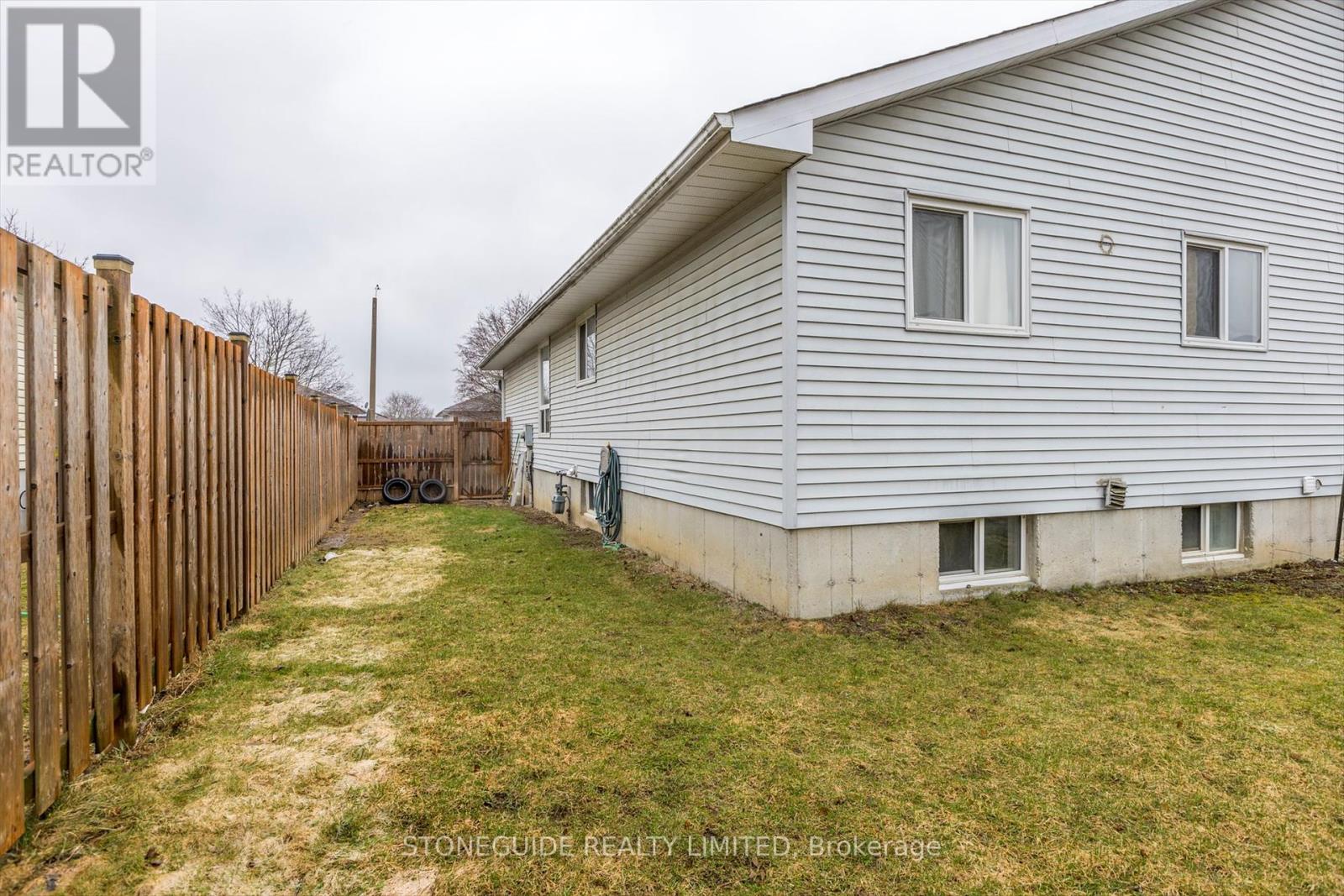 2180 Easthill Drive, Peterborough East, Ontario  K9L 1X3 - Photo 42 - X12082828