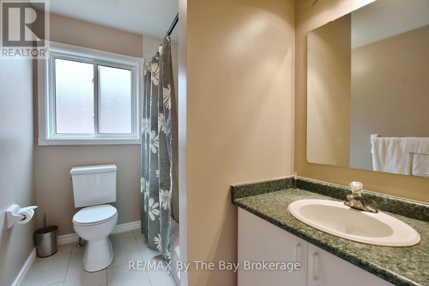161 58th Street S, Wasaga Beach, Ontario  L9Z 1N9 - Photo 11 - S12082826