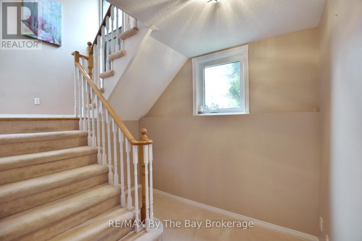 161 58th Street S, Wasaga Beach, Ontario  L9Z 1N9 - Photo 14 - S12082826