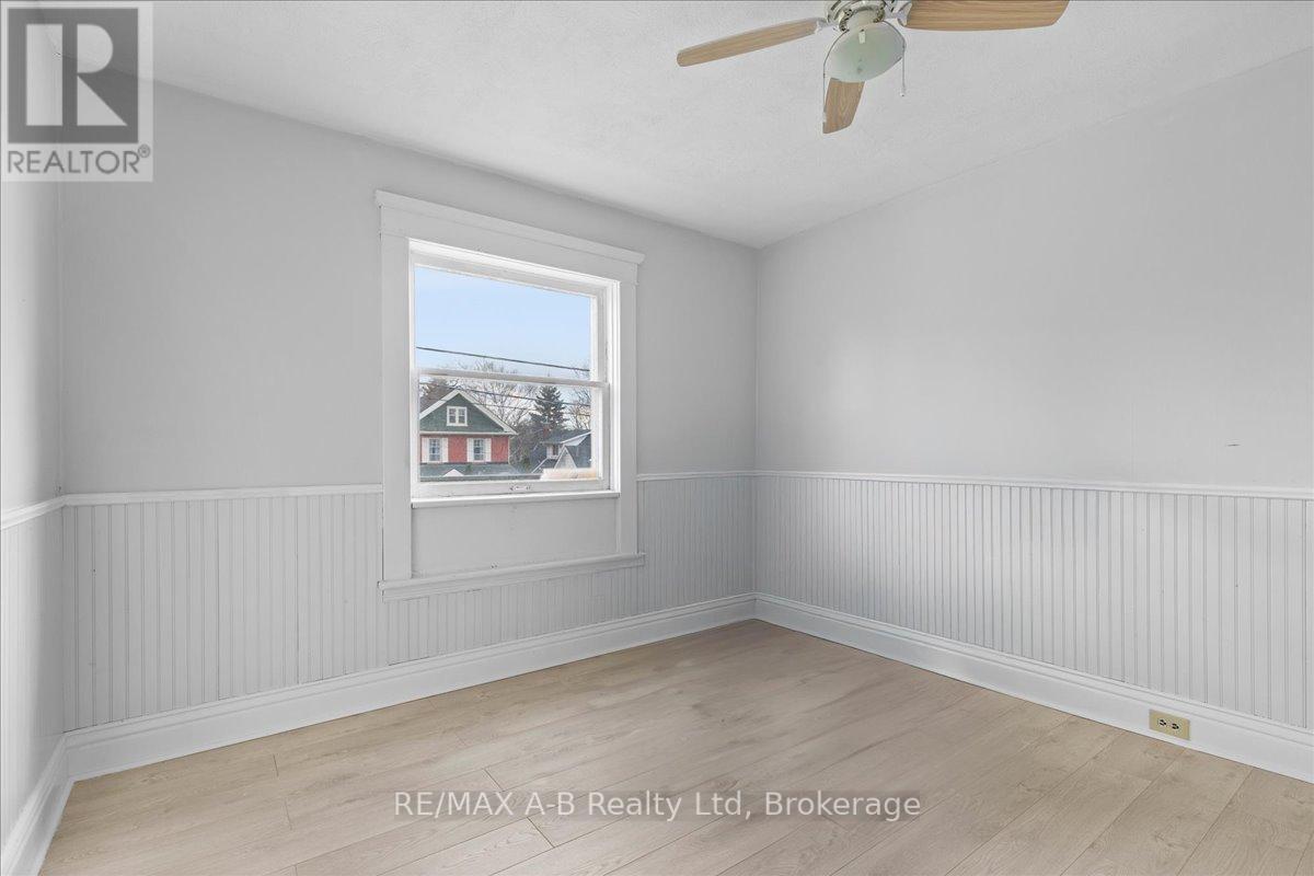 342 Huron Street, Stratford, Ontario  N5A 5T5 - Photo 10 - X12082810