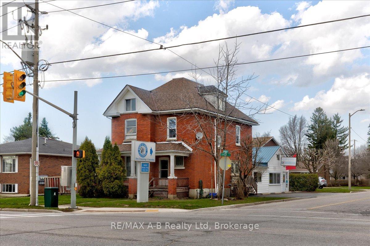 342 Huron Street, Stratford, Ontario  N5A 5T5 - Photo 2 - X12082810