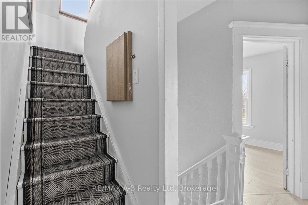 342 Huron Street, Stratford, Ontario  N5A 5T5 - Photo 21 - X12082810