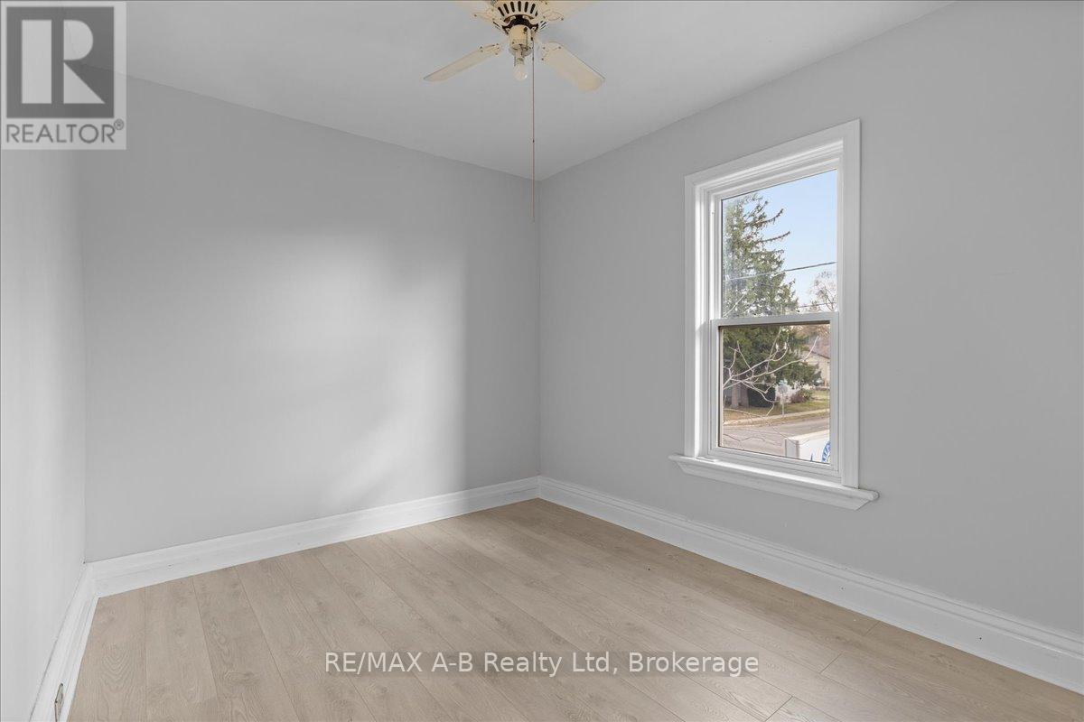 342 Huron Street, Stratford, Ontario  N5A 5T5 - Photo 8 - X12082810