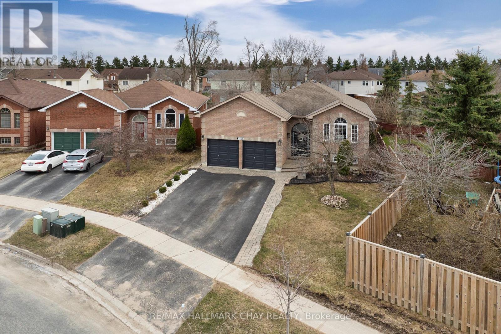 Property at 63 MAPLETON AVENUE image 3