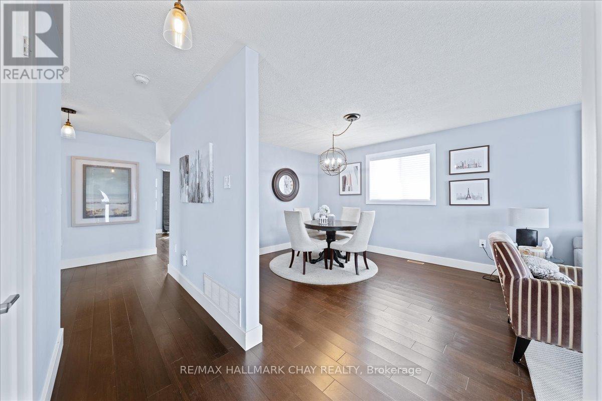 Property at 63 MAPLETON AVENUE image 5