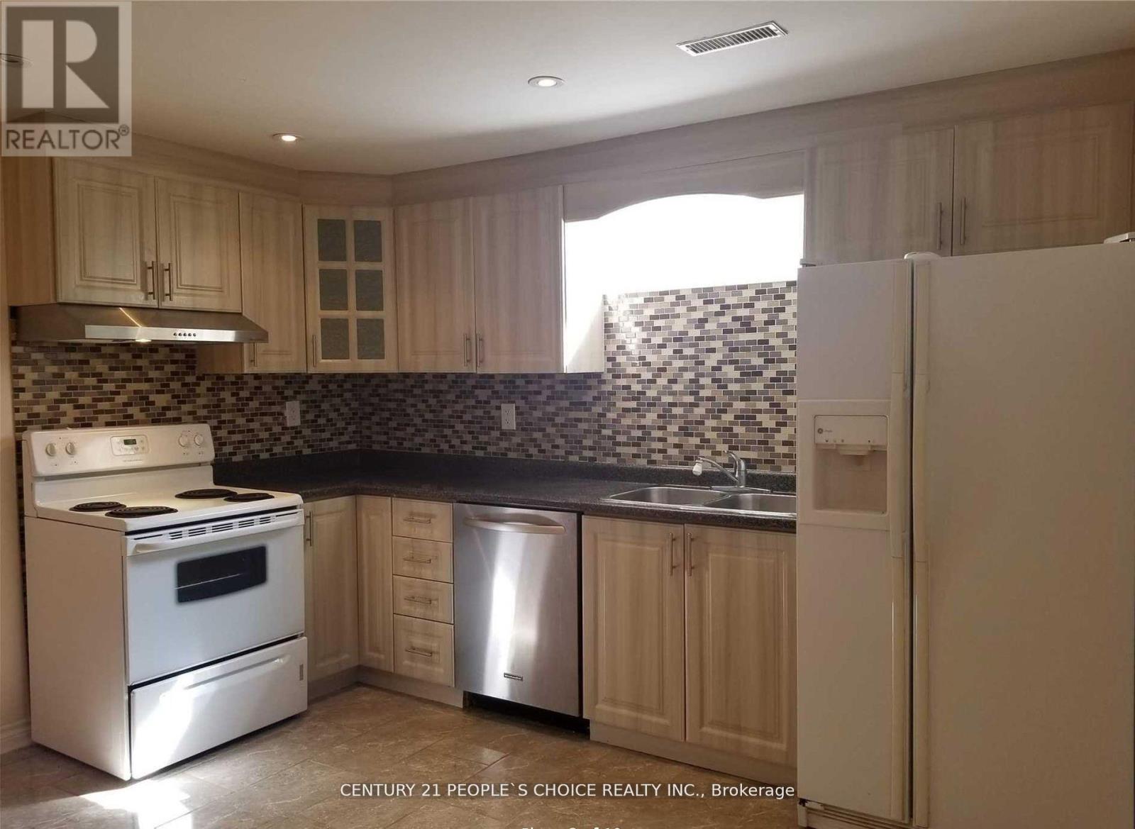 Lower - 5689 Sidmouth Street, Mississauga, Ontario  L5V 2H1 - Photo 3 - W12082802