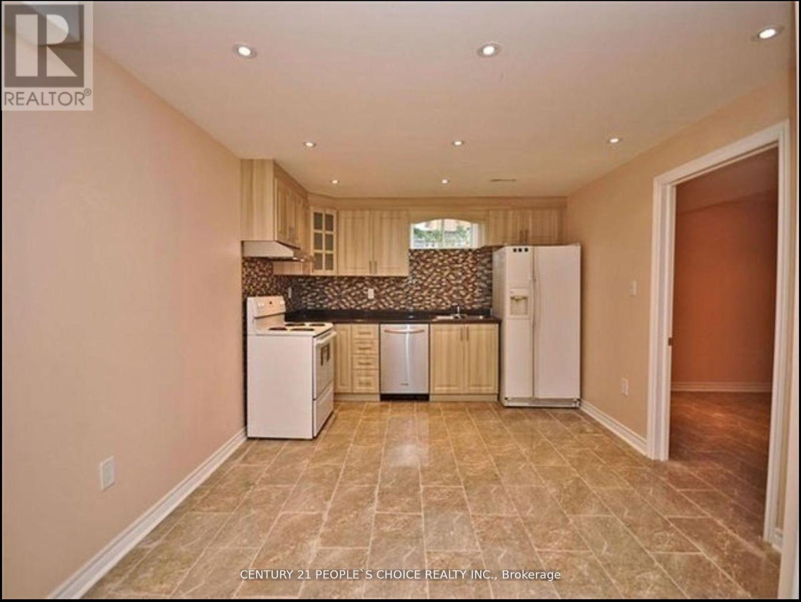 Lower - 5689 Sidmouth Street, Mississauga, Ontario  L5V 2H1 - Photo 4 - W12082802