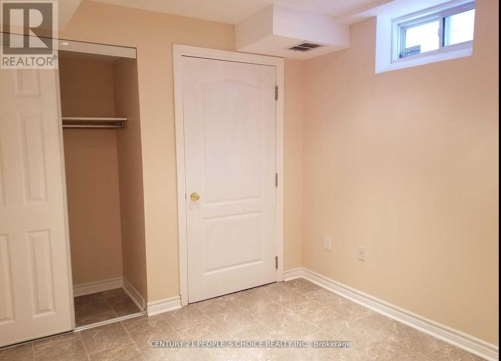 Lower - 5689 Sidmouth Street, Mississauga, Ontario  L5V 2H1 - Photo 7 - W12082802