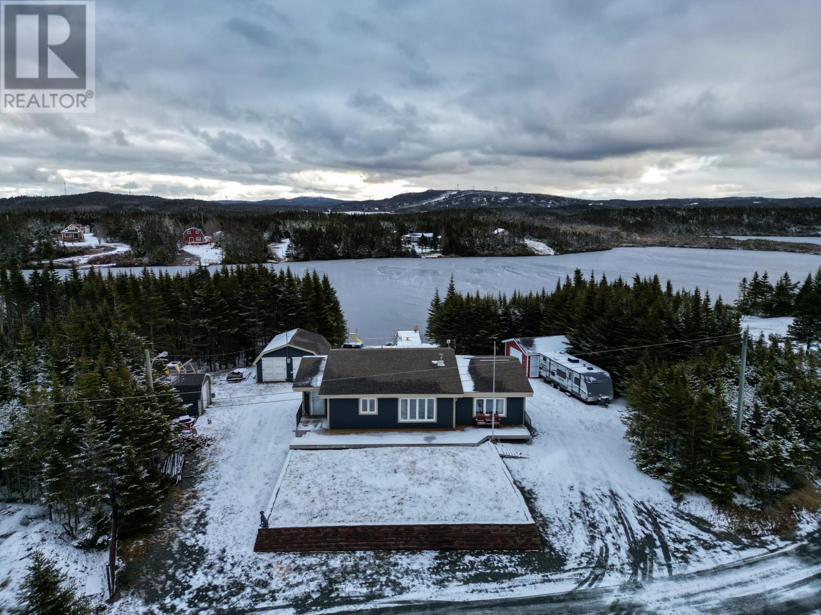 Property at 9 Comfort Cove image 4