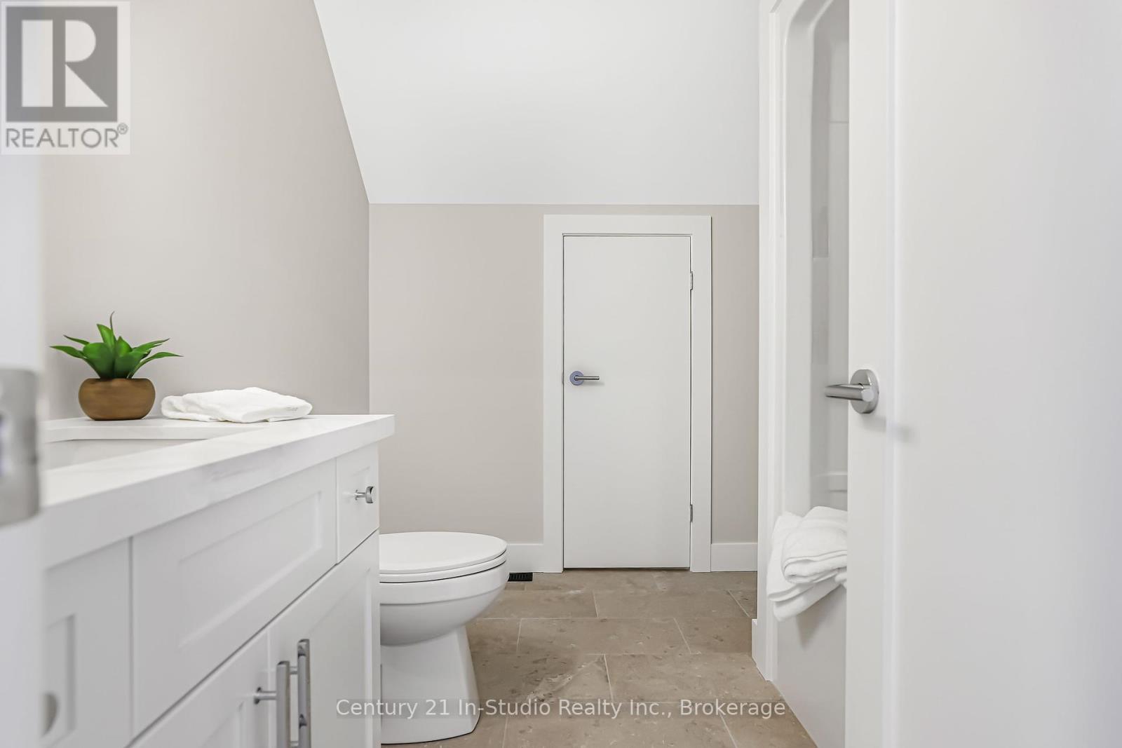 19 Grenville Street N, Saugeen Shores, Ontario  N0H 2L0 - Photo 36 - X11925324