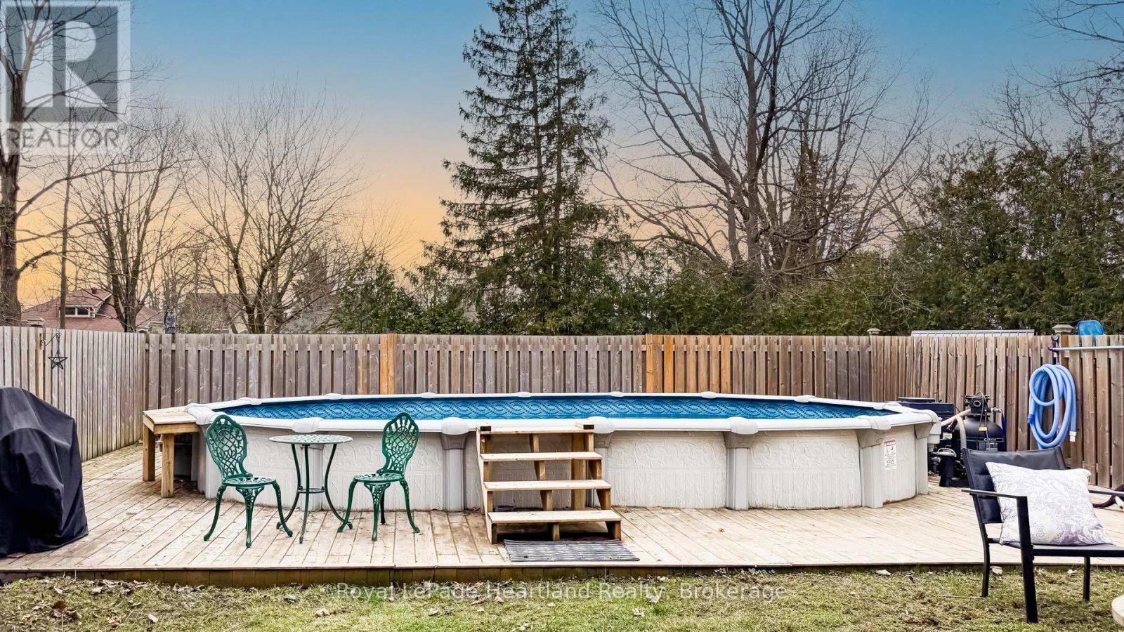 142 Maple Street, Central Huron, Ontario  N0M 1L0 - Photo 39 - X12080798