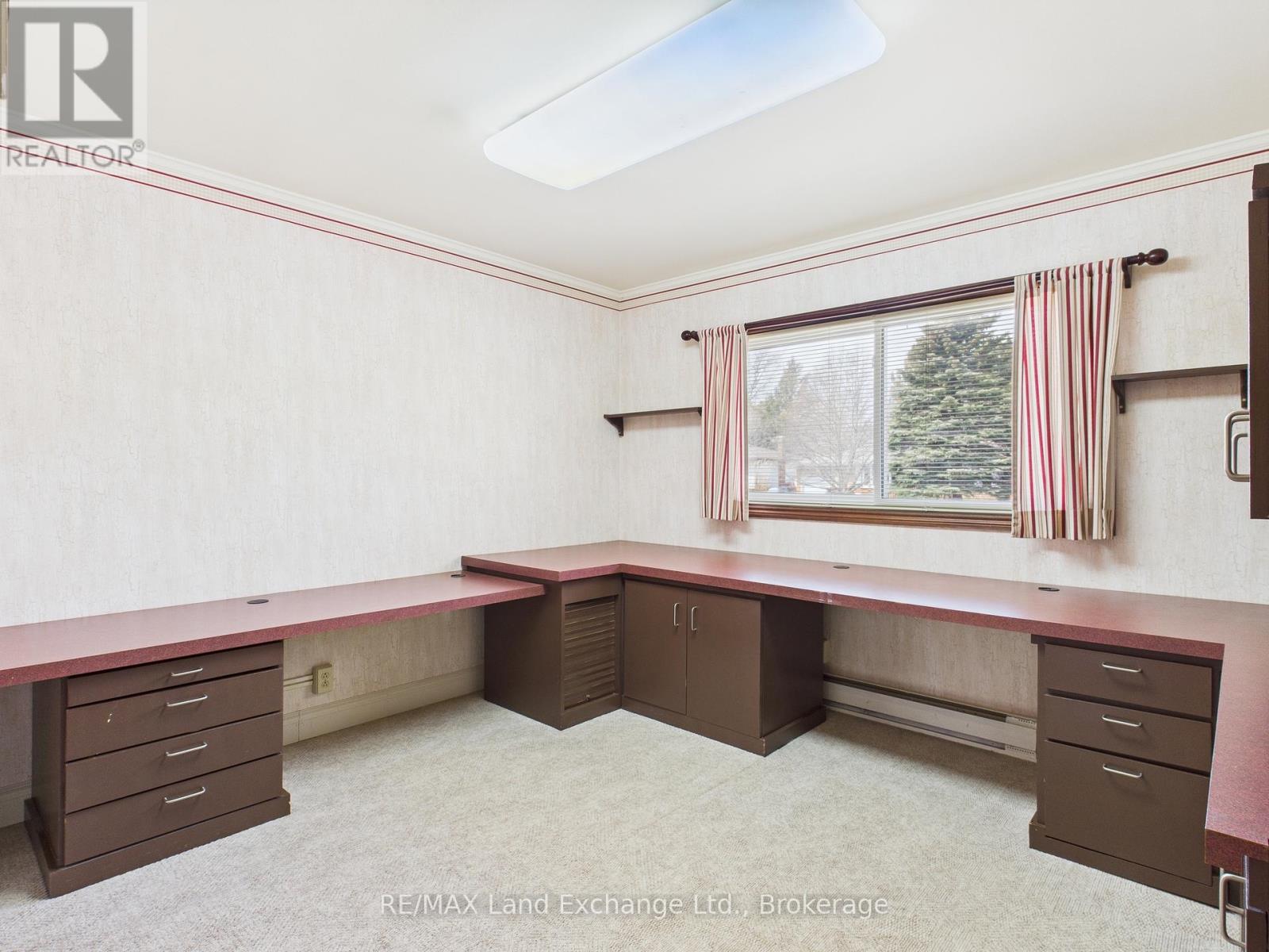 285 Willow Road, Kincardine, Ontario  N2Z 2V9 - Photo 13 - X12082855