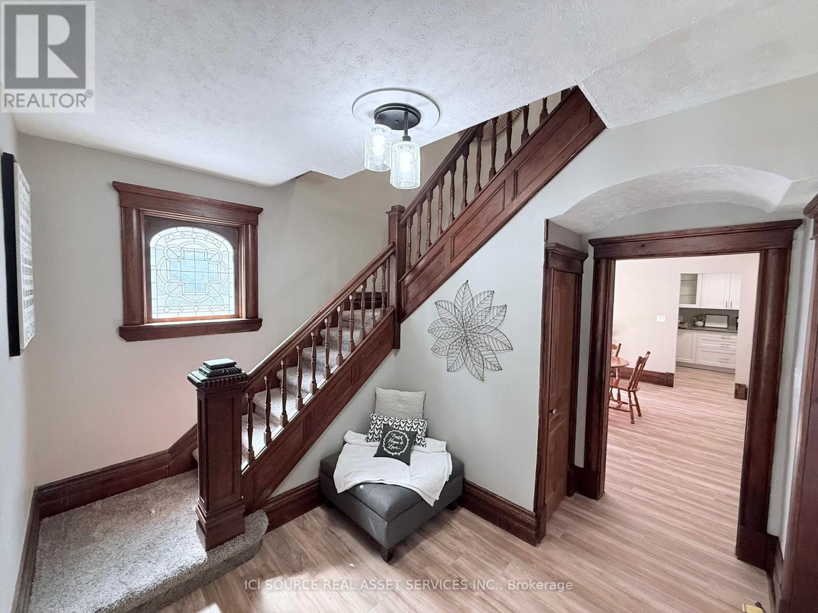 Property at 189 ROLPH STREET image 3