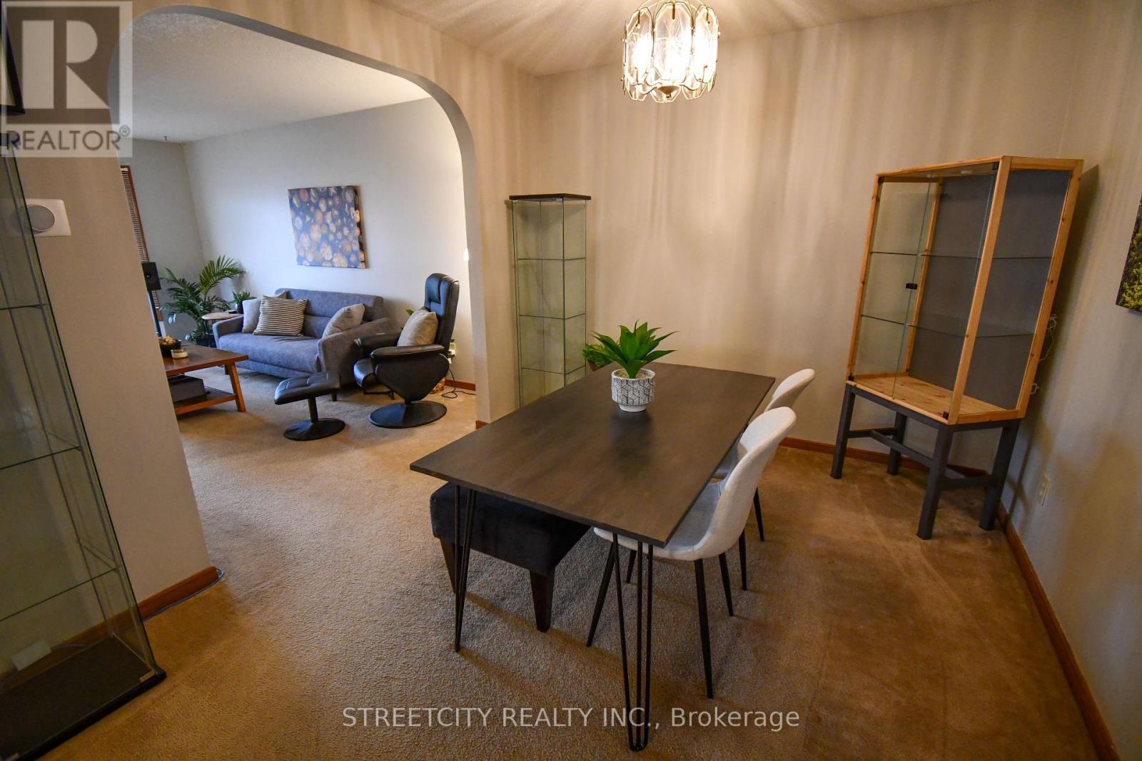 Photo 7 of 39 for 115 Speight Crescent