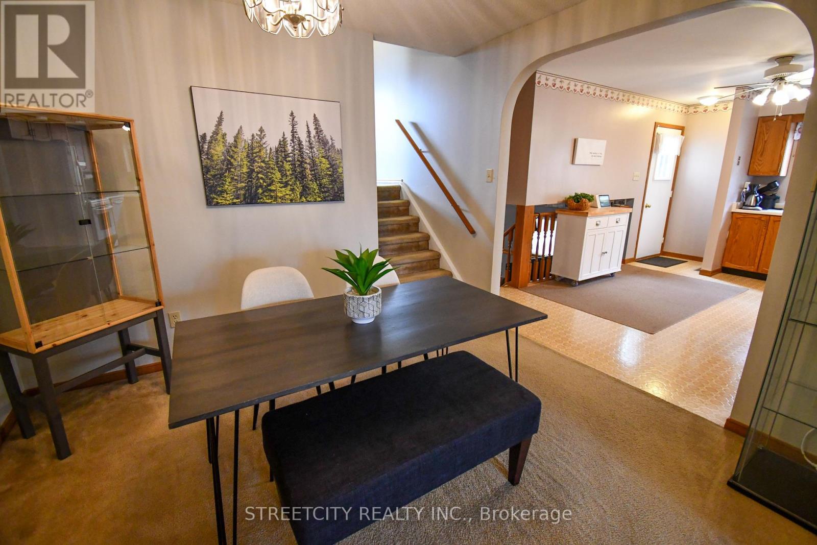 Photo 9 of 39 for 115 Speight Crescent