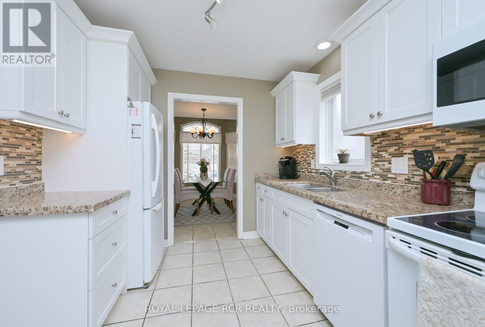 Property at 46 SUNSET BOULEVARD image 5