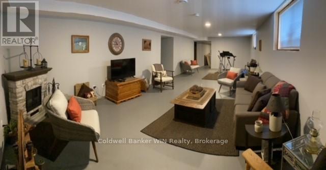 449 Wellington Street E, Wellington North, Ontario  N0G 2L2 - Photo 14 - X12060765