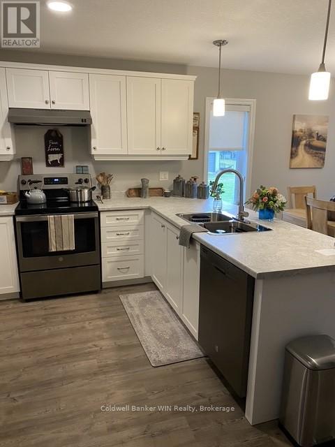 449 Wellington Street E, Wellington North, Ontario  N0G 2L2 - Photo 5 - X12060765