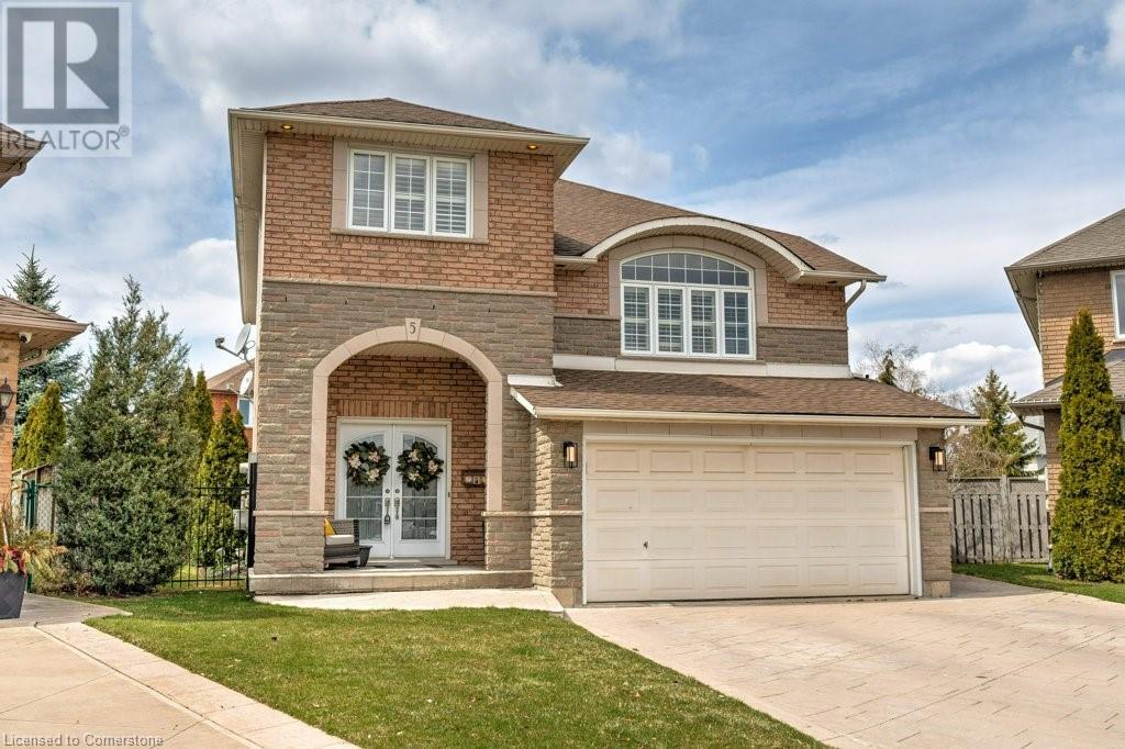 Property at 5 MANSION Court image 1