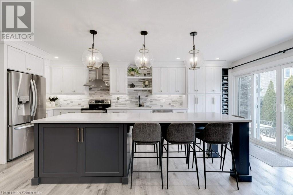 Property at 5 MANSION Court image 3