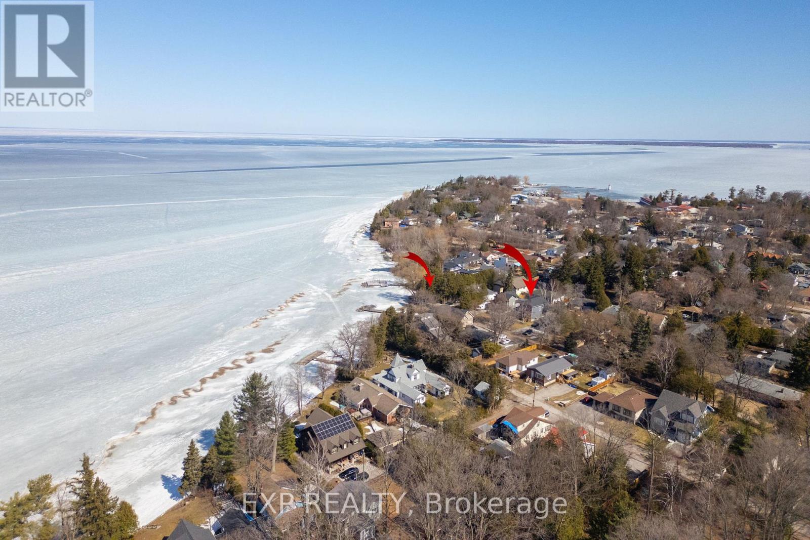 Property at 16 FRANKFORT GROVE image 2