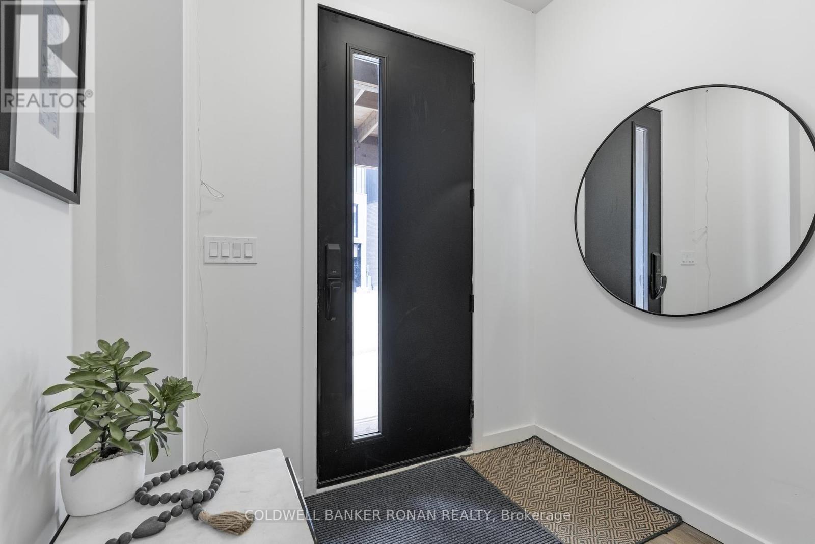 34 Rainwater Lane, Barrie, Ontario  L4N 9J6 - Photo 6 - S12075485