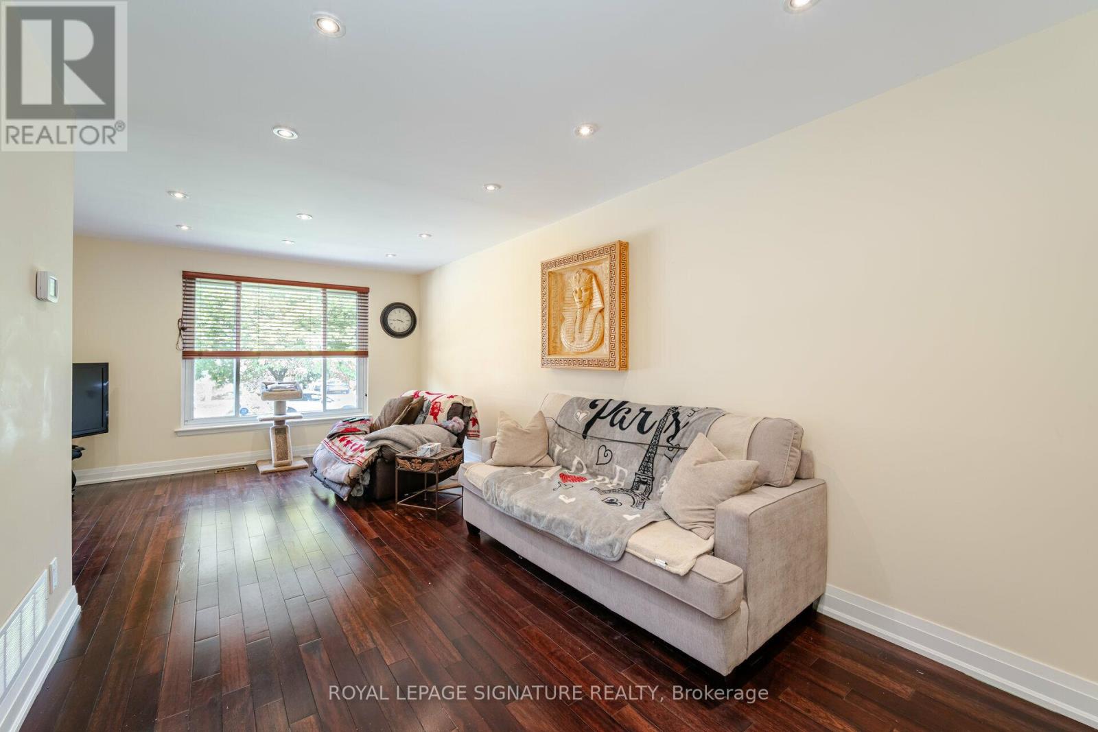 1474 Sandgate Crescent, Mississauga, Ontario  L5J 2E5 - Photo 10 - W12082234