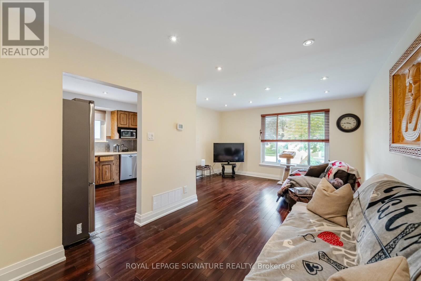 1474 Sandgate Crescent, Mississauga, Ontario  L5J 2E5 - Photo 11 - W12082234