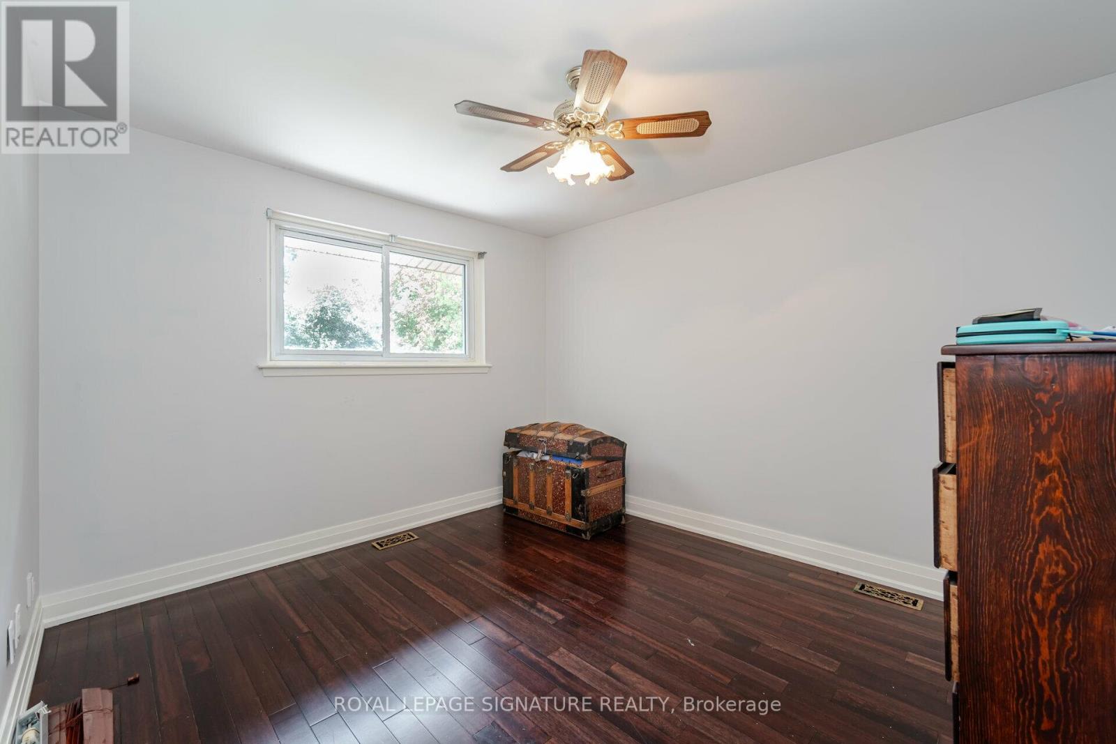 1474 Sandgate Crescent, Mississauga, Ontario  L5J 2E5 - Photo 16 - W12082234