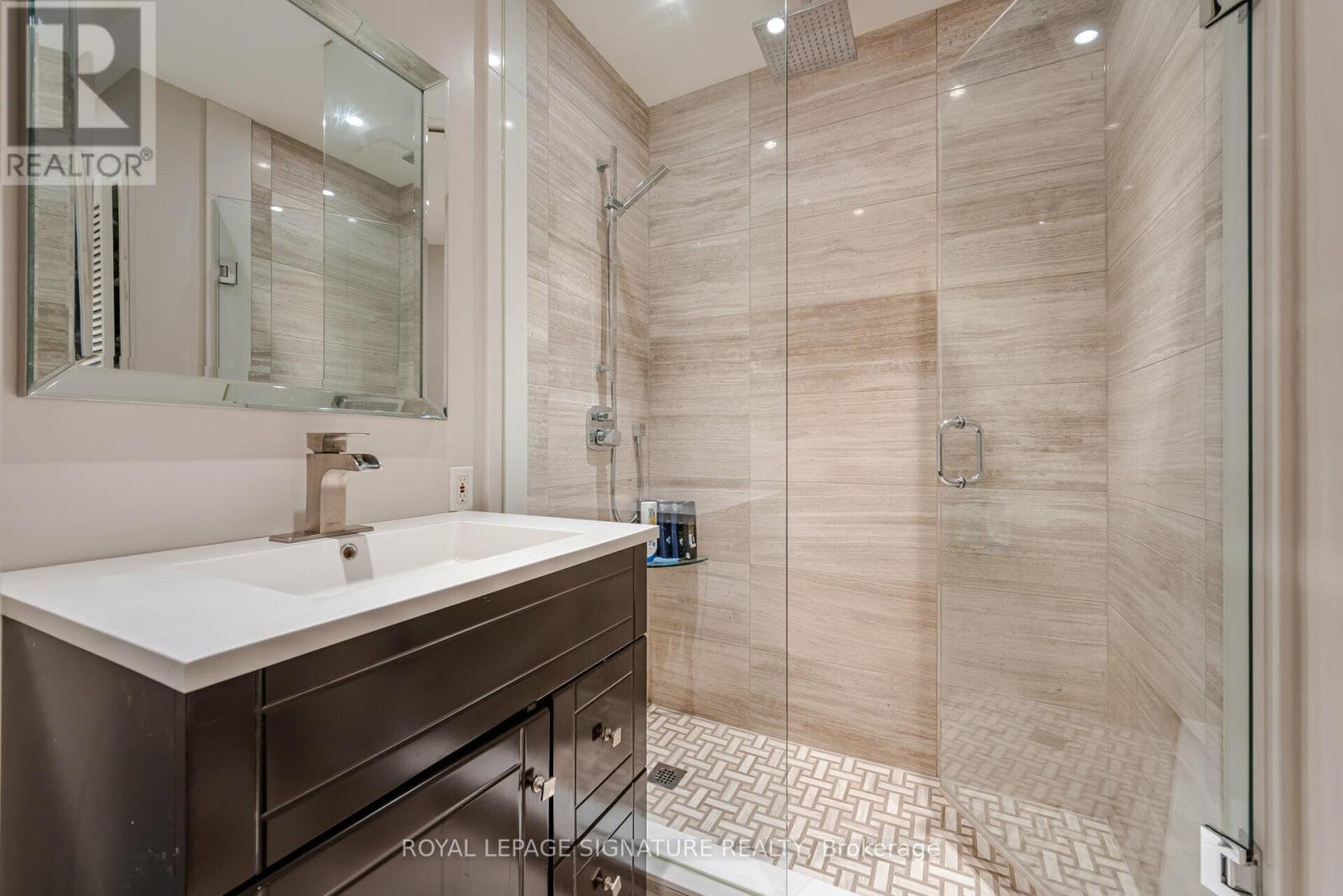 1474 Sandgate Crescent, Mississauga, Ontario  L5J 2E5 - Photo 19 - W12082234