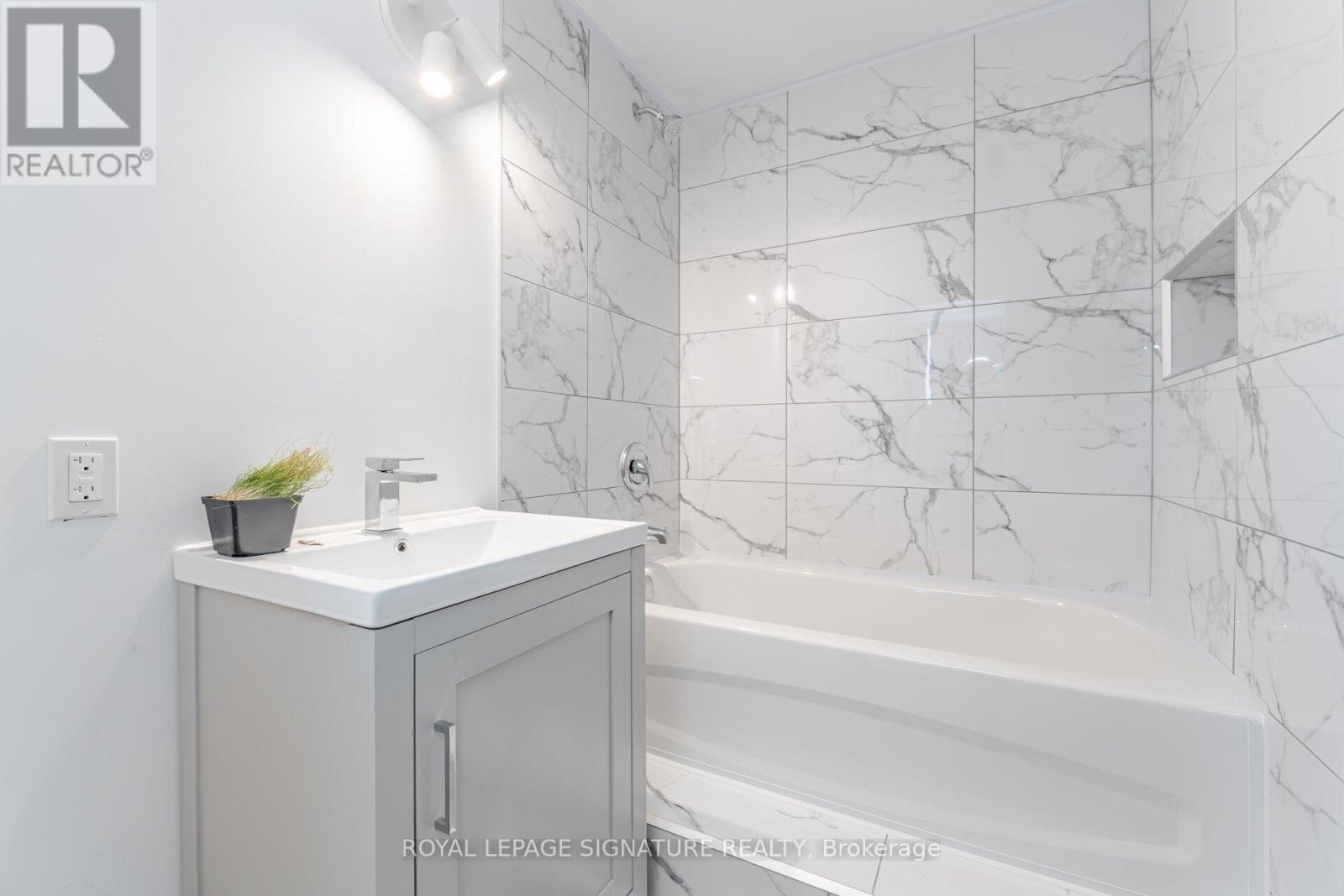 1474 Sandgate Crescent, Mississauga, Ontario  L5J 2E5 - Photo 35 - W12082234
