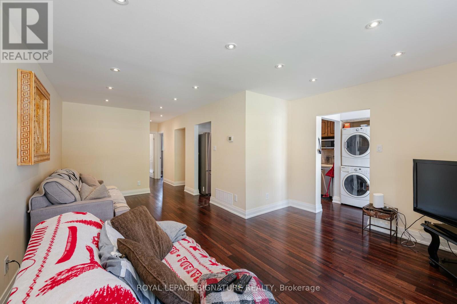 1474 Sandgate Crescent, Mississauga, Ontario  L5J 2E5 - Photo 9 - W12082234
