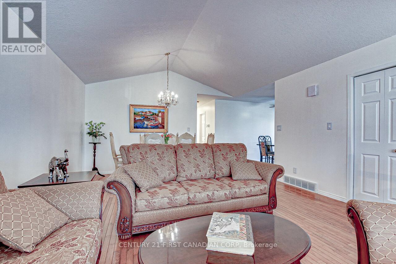 26 Stoneycreek Place, London North, Ontario  N5X 3X4 - Photo 10 - X12082938