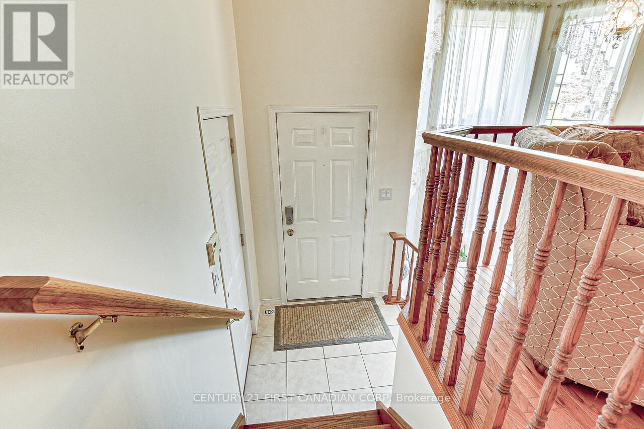 26 Stoneycreek Place, London North, Ontario  N5X 3X4 - Photo 6 - X12082938