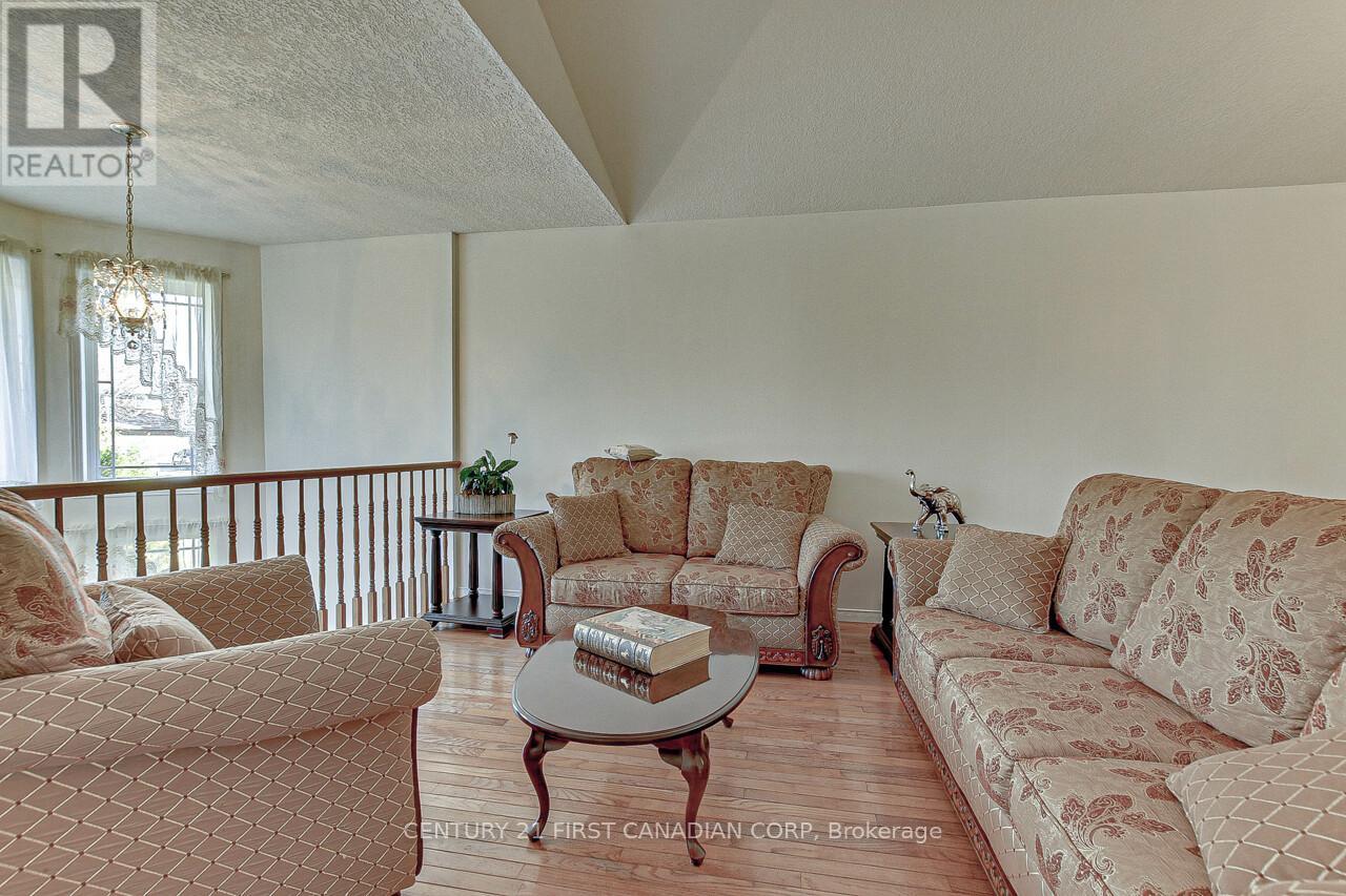 26 Stoneycreek Place, London North, Ontario  N5X 3X4 - Photo 7 - X12082938