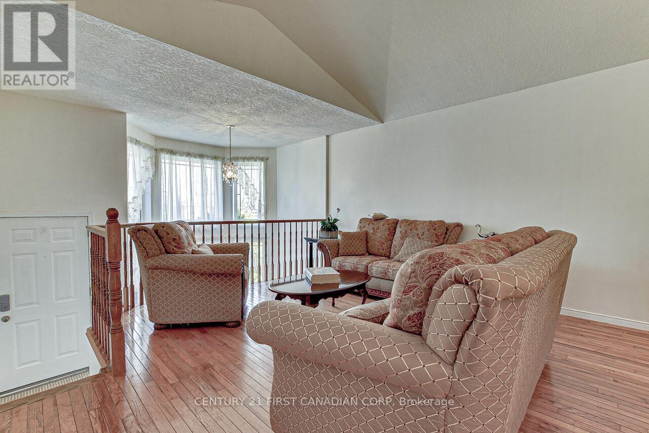 26 Stoneycreek Place, London North, Ontario  N5X 3X4 - Photo 8 - X12082938