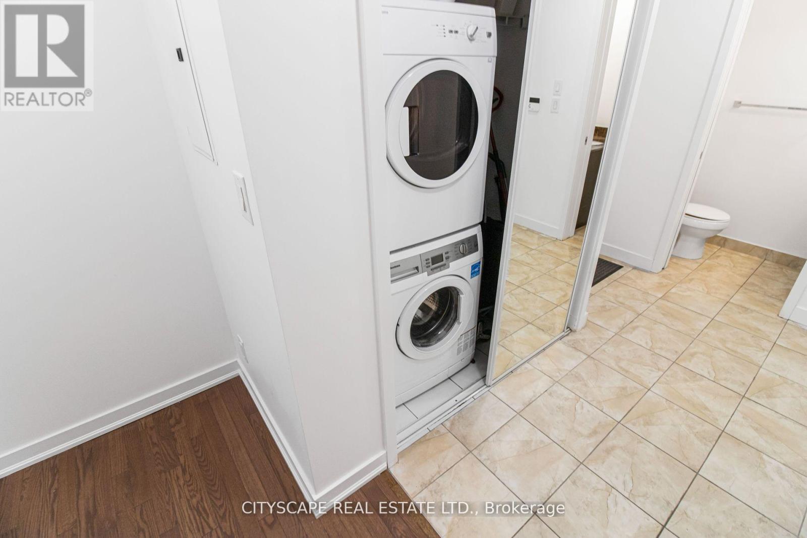 3910 - 12 York Street, Toronto, Ontario  M5J 0A5 - Photo 18 - C12082950