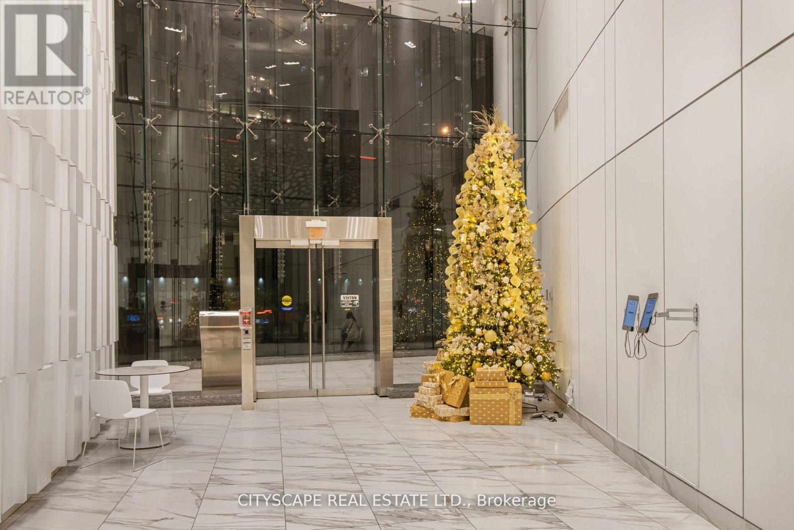 3910 - 12 York Street, Toronto, Ontario  M5J 0A5 - Photo 33 - C12082950