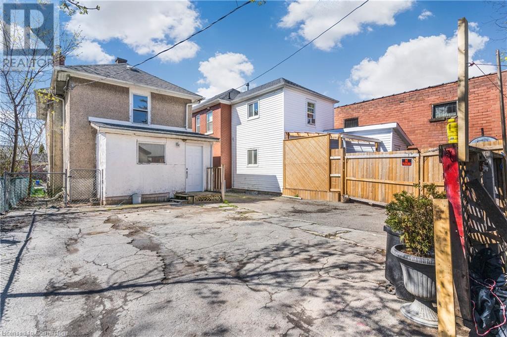 16 Albert Street, Welland, Ontario  L3B 4L2 - Photo 8 - 40715740