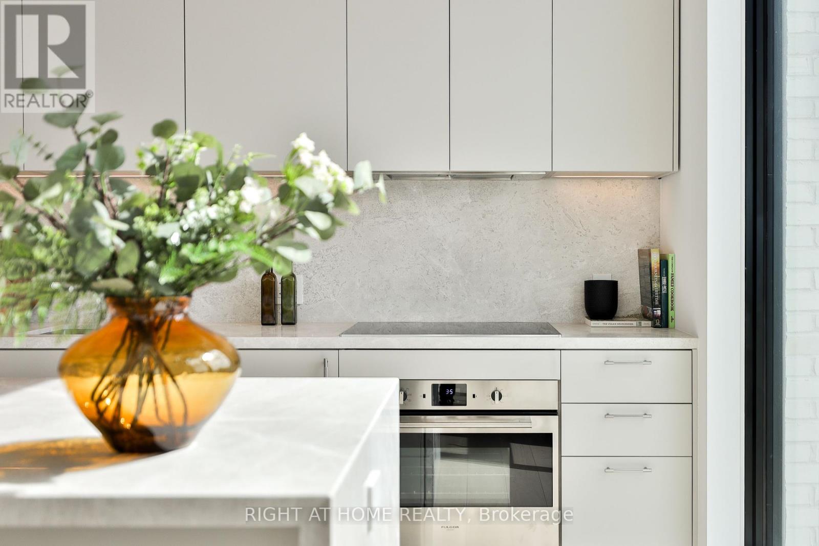 Lower Penthouse 03 - 200 Sudbury Street, Toronto, Ontario  M6J 0H1 - Photo 6 - C12012022