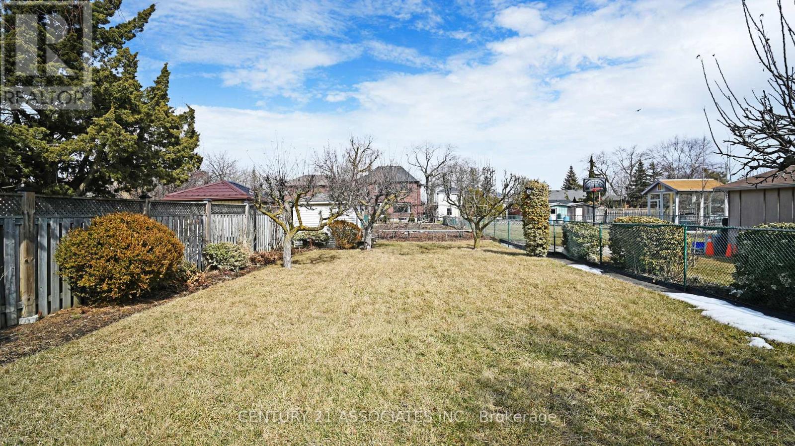 Property at 1217 ALEXANDRA AVENUE image 3