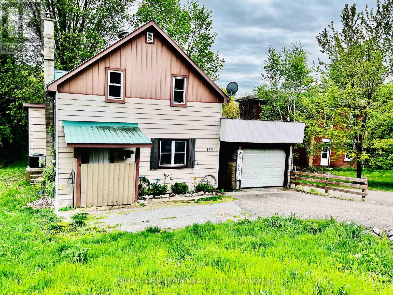 169 Bonnechere Street E, Bonnechere Valley, Ontario  K0J 1T0 - Photo 10 - X12047359