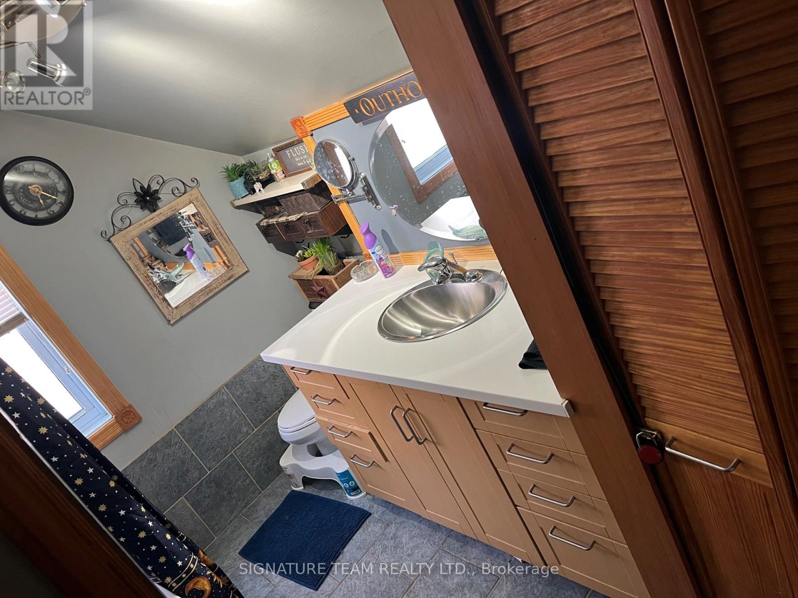 169 Bonnechere Street E, Bonnechere Valley, Ontario  K0J 1T0 - Photo 9 - X12047359