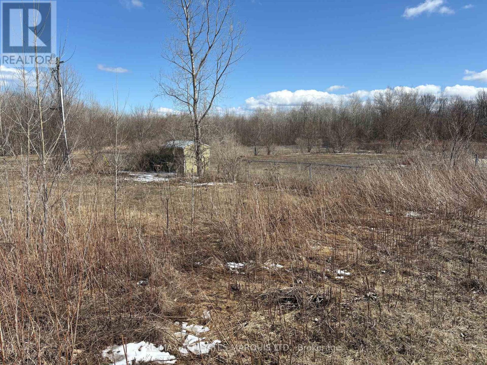718 Tollgate Road E, Cornwall, Ontario  K6H 5R6 - Photo 3 - X12080872