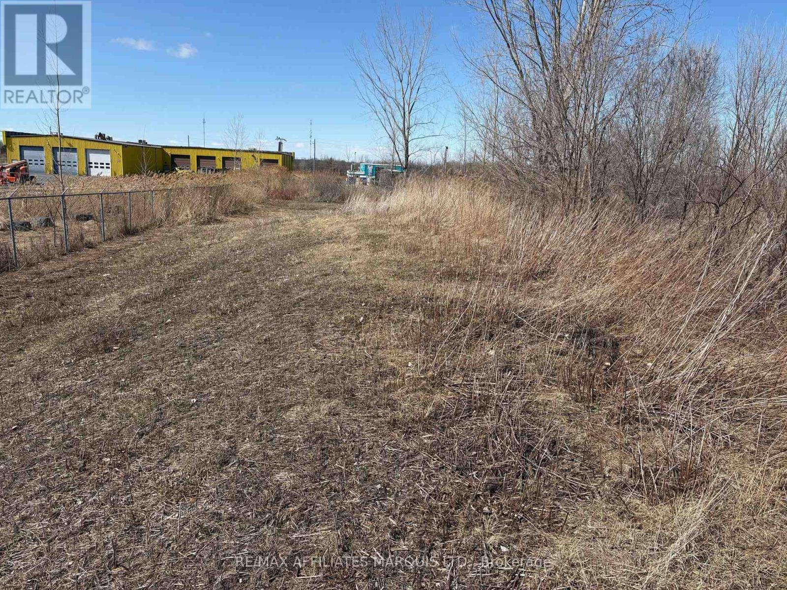 718 Tollgate Road E, Cornwall, Ontario  K6H 5R6 - Photo 5 - X12080872