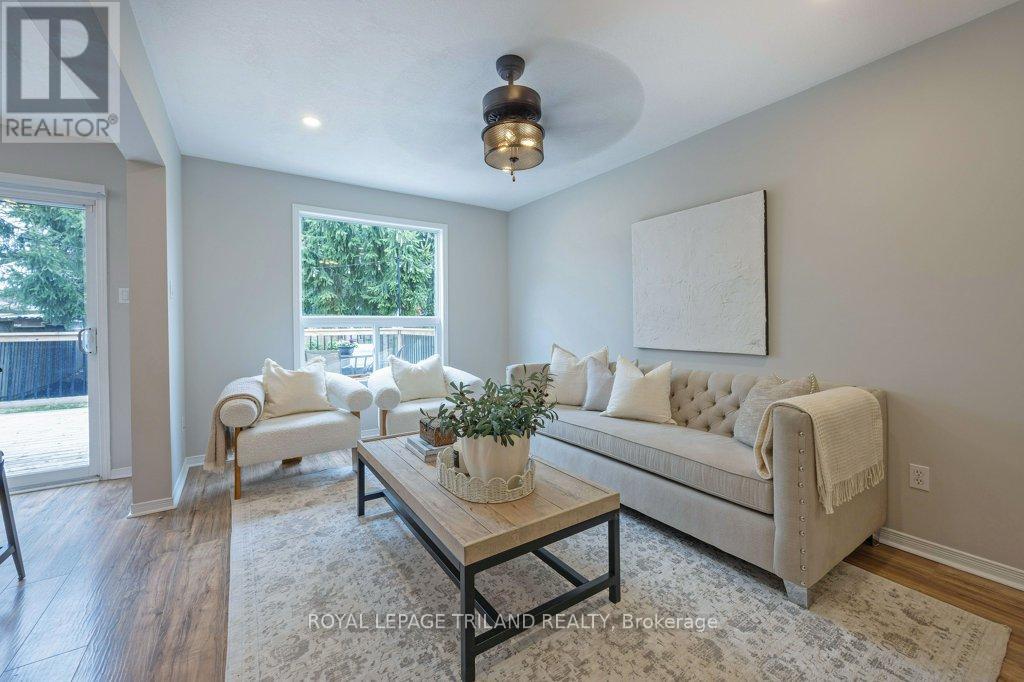Photo 14 of 50 for 547 Ridgeview Drive