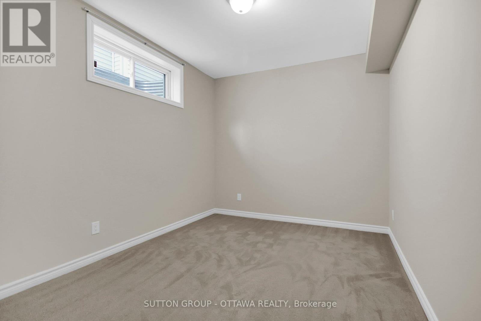 809 Carnelian Crescent, Ottawa, Ontario  K1X 0A8 - Photo 44 - X12073358