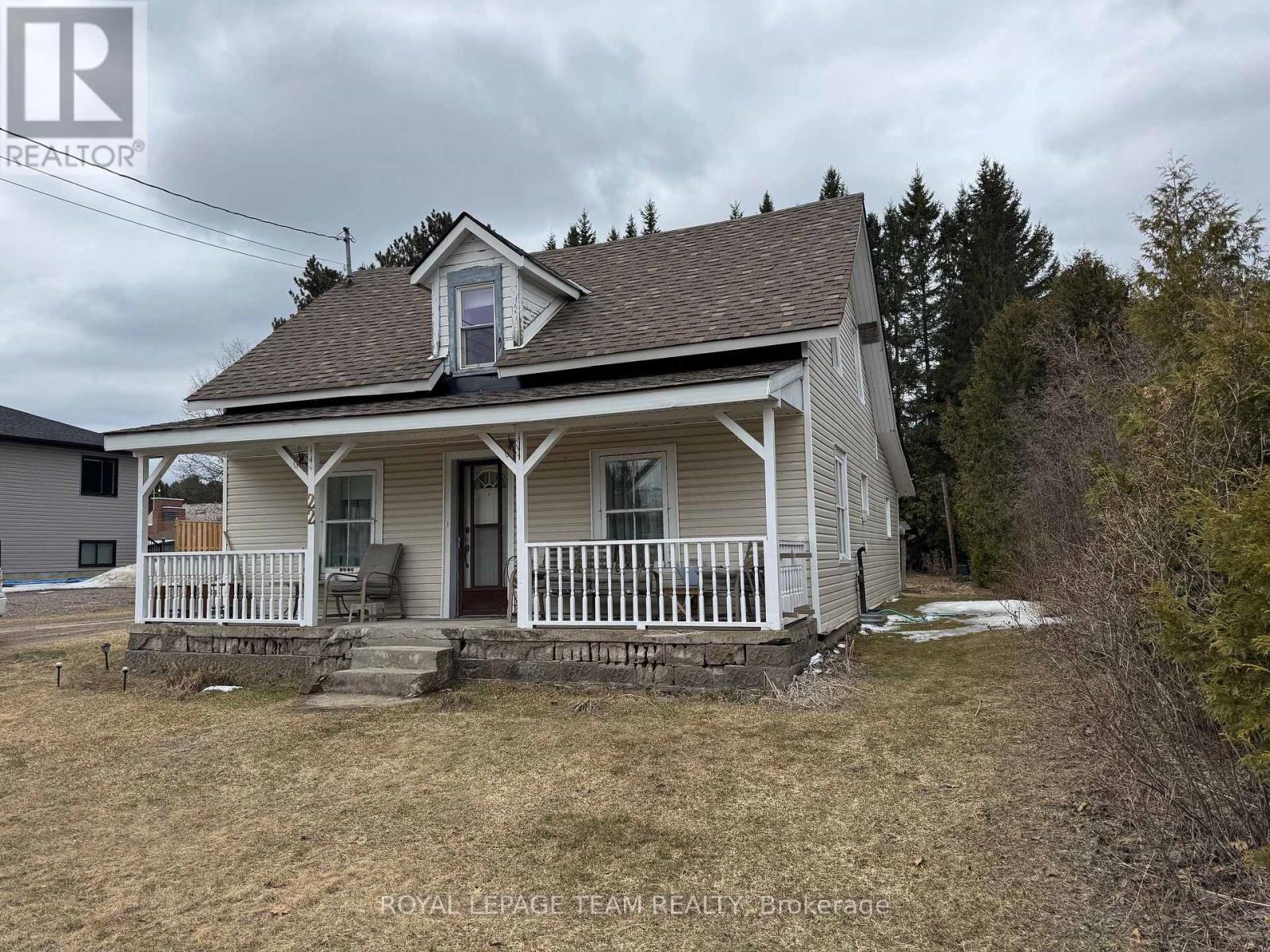 22 WILSON STREET, Laurentian Hills, Ontario