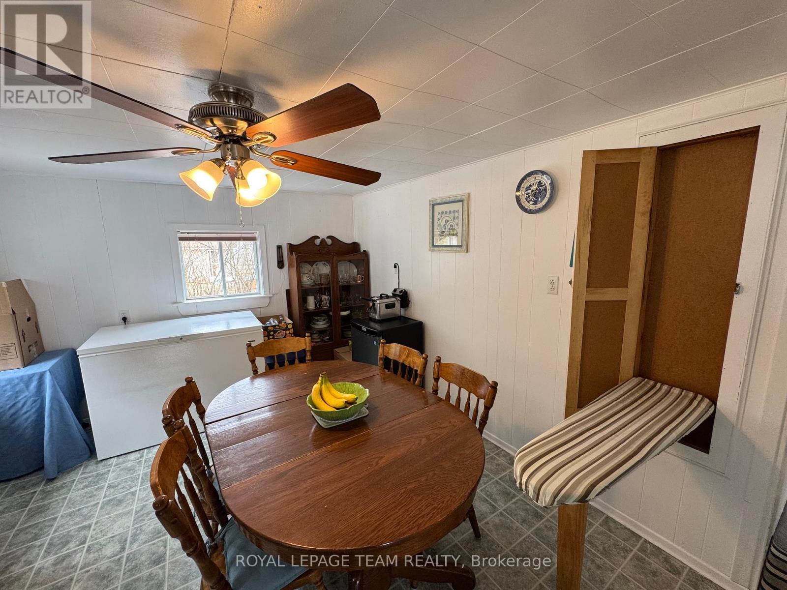 22 Wilson Street, Laurentian Hills, Ontario  K0J 1J0 - Photo 10 - X12080706